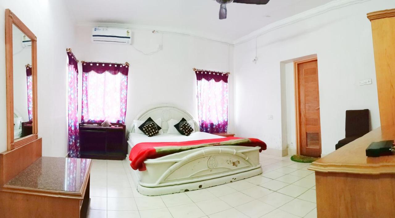 The Regency Hotell Dibrugarh Exteriör bild